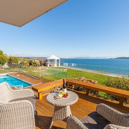 Spectacular Lakefront Home Lago Lago Taupo Esterno foto