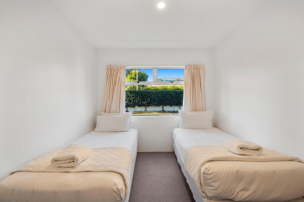 Spectacular Lakefront Home Lago Lago Taupo Esterno foto